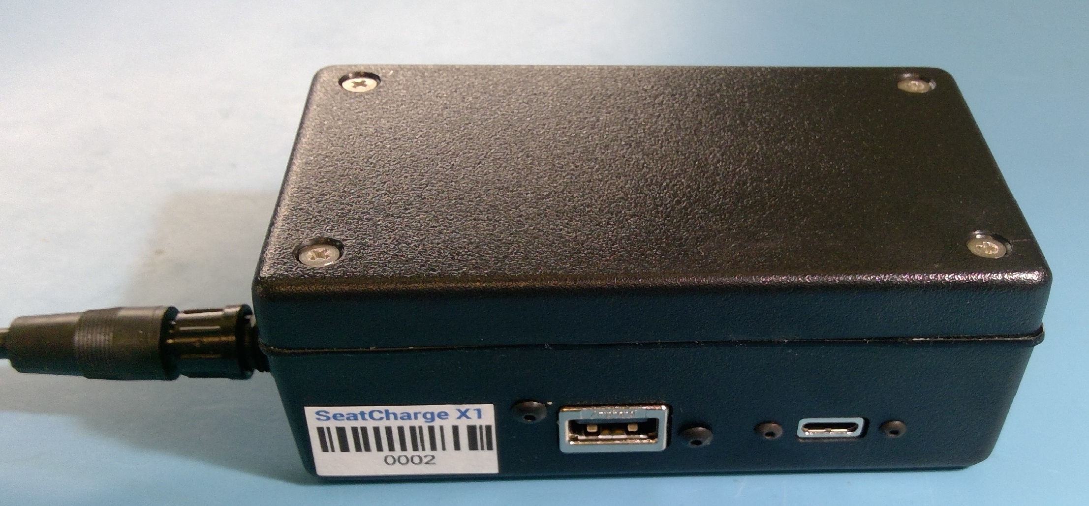 Pay-per-Coulomb Solar Charger